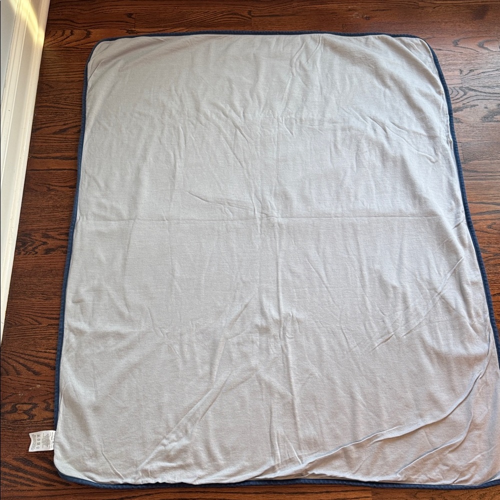 Woolino toddler blanket -Navy Blue Constellation - Picture 7 of 7